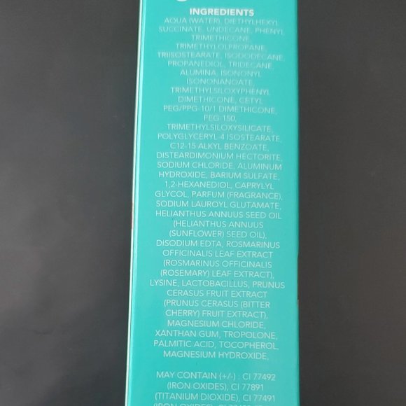 Juvia's Place Natural Radiance Liquid Foundation - Picture 9 of 10
